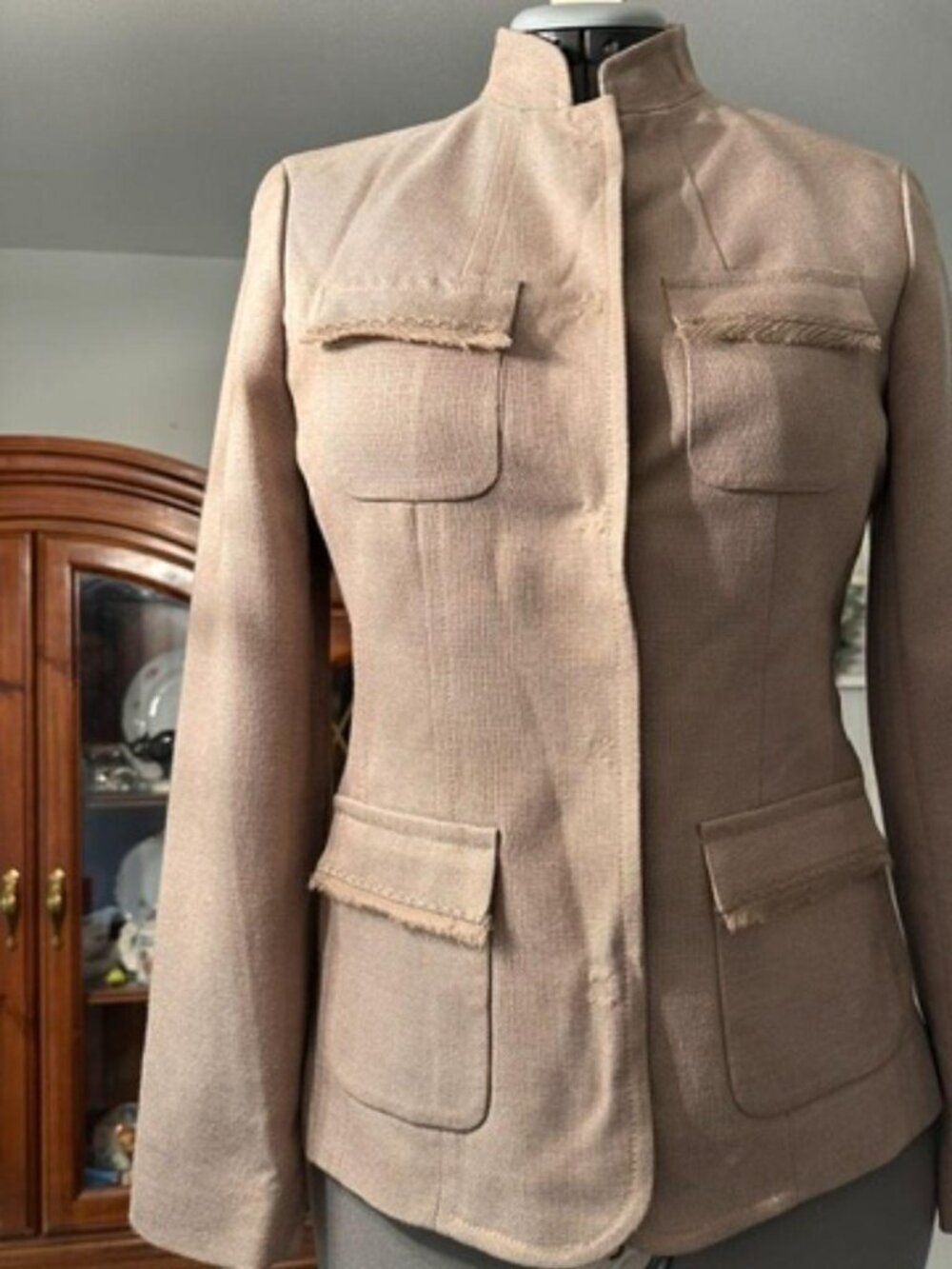 size 8 Liz Claiborne beige blazer